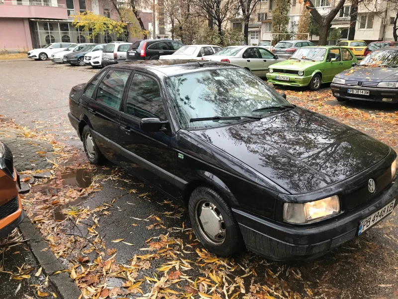 VW Passat 1.8 Моно, седан, снимка 3 - Автомобили и джипове - 48220002