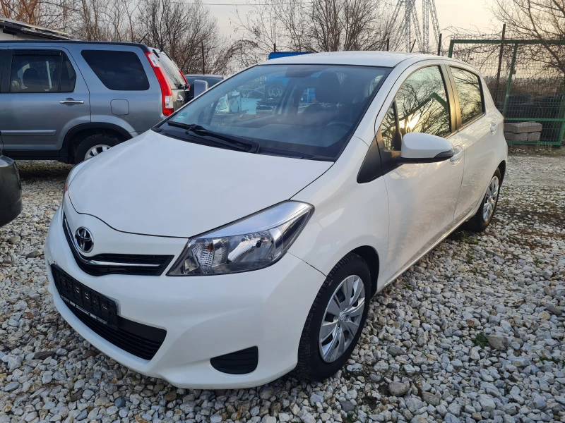 Toyota Yaris 1.0 VVT-I КАМЕРА, снимка 1 - Автомобили и джипове - 48449429