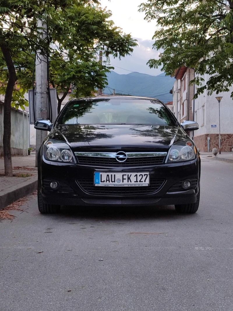 Opel Astra, снимка 1 - Автомобили и джипове - 48669111