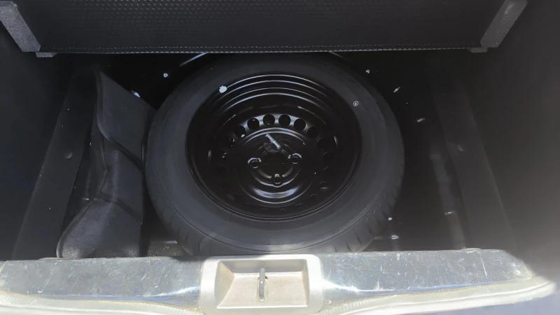 Dacia Spring, снимка 10 - Автомобили и джипове - 50897900