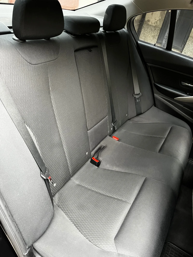 BMW 330, снимка 9 - Автомобили и джипове - 52849510