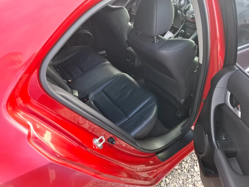 Honda Accord 2.4Automat, снимка 11 - Автомобили и джипове - 52523137