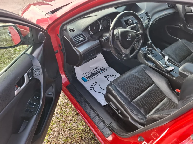 Honda Accord 2.4Automat, снимка 8 - Автомобили и джипове - 52523137