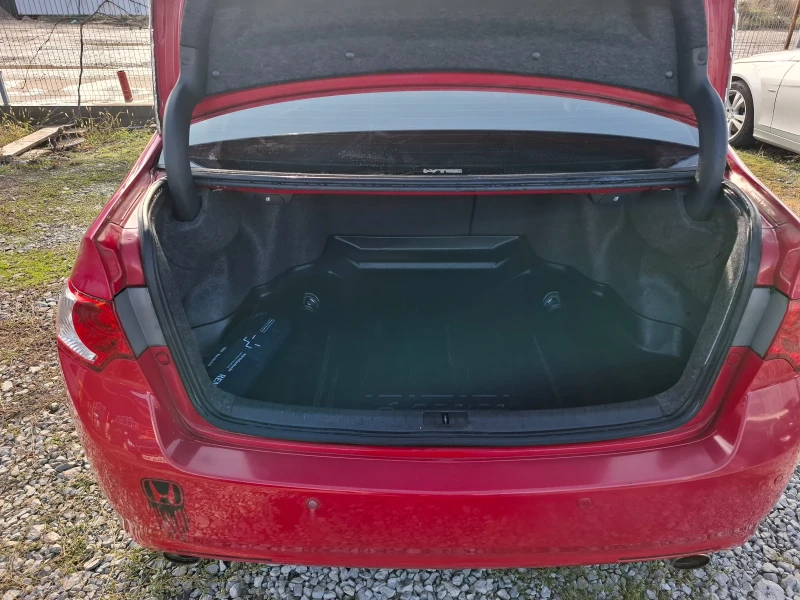 Honda Accord 2.4Automat, снимка 15 - Автомобили и джипове - 52523137