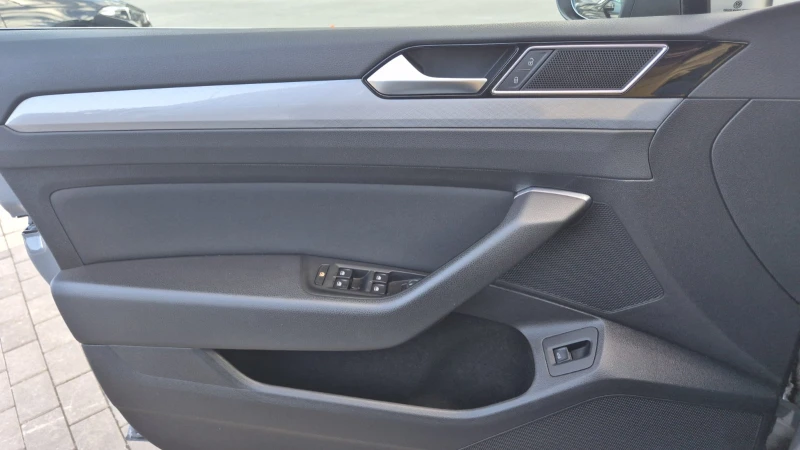 VW Passat N1 с възможност за данъчен кредит, снимка 9 - Автомобили и джипове - 52546316