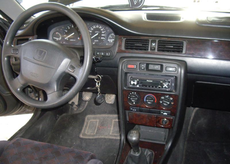 Honda Civic 1.6 i 1.4is 5br разпродажба, снимка 5 - Автомобили и джипове - 4995148