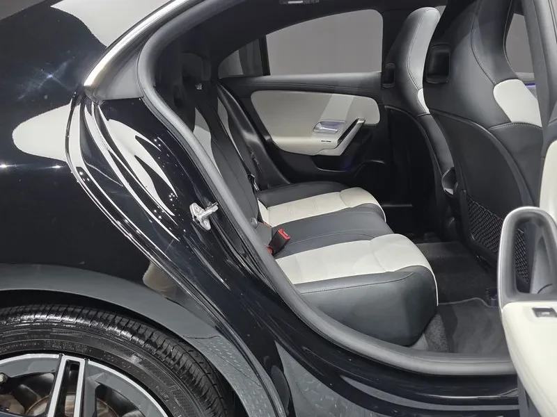 Mercedes-Benz CLA 250 4MATIC - САМО 30% АВАНС, снимка 11 - Автомобили и джипове - 56021465