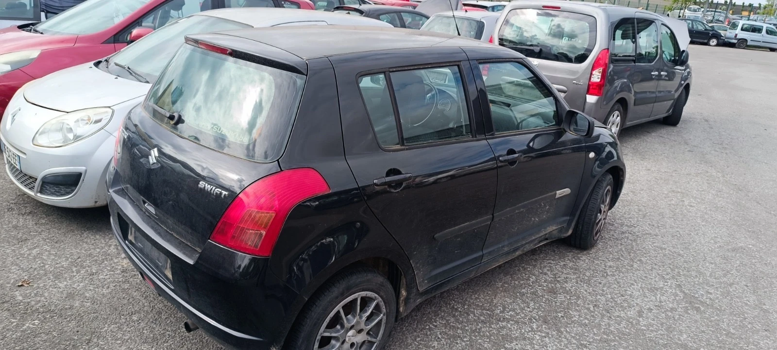 Suzuki Swift 1.3i / 1.3MJet | Mobile.bg   14