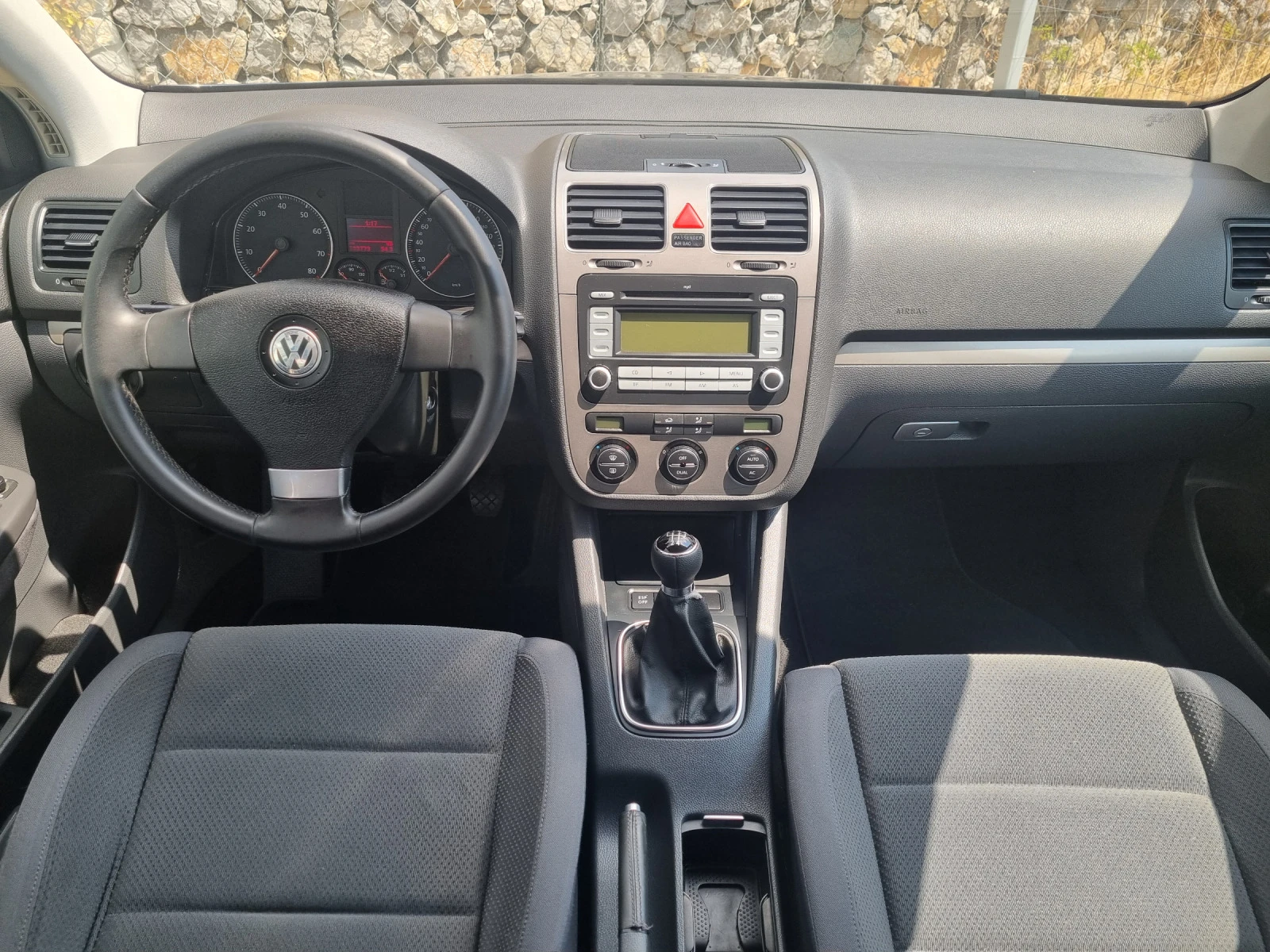 VW Golf 1.6 102кс ГАЗ - изображение 7