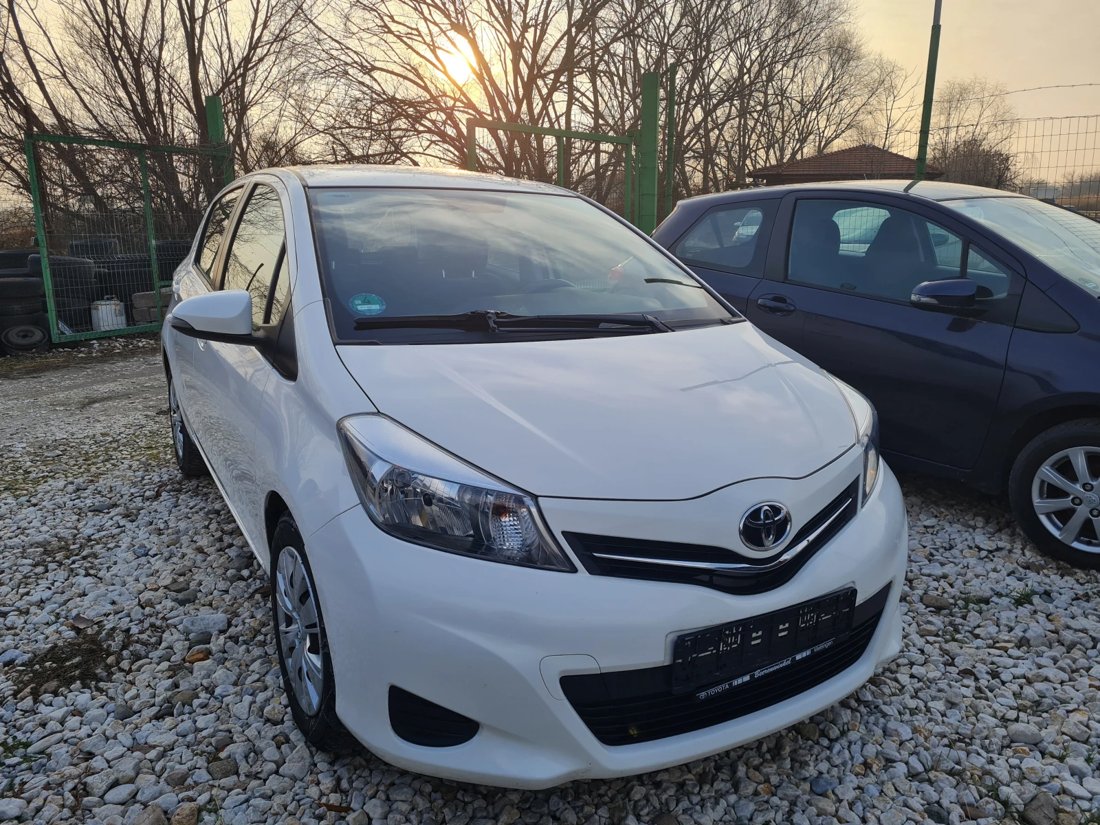 Toyota Yaris 1.0 VVT-I КАМЕРА - изображение 2