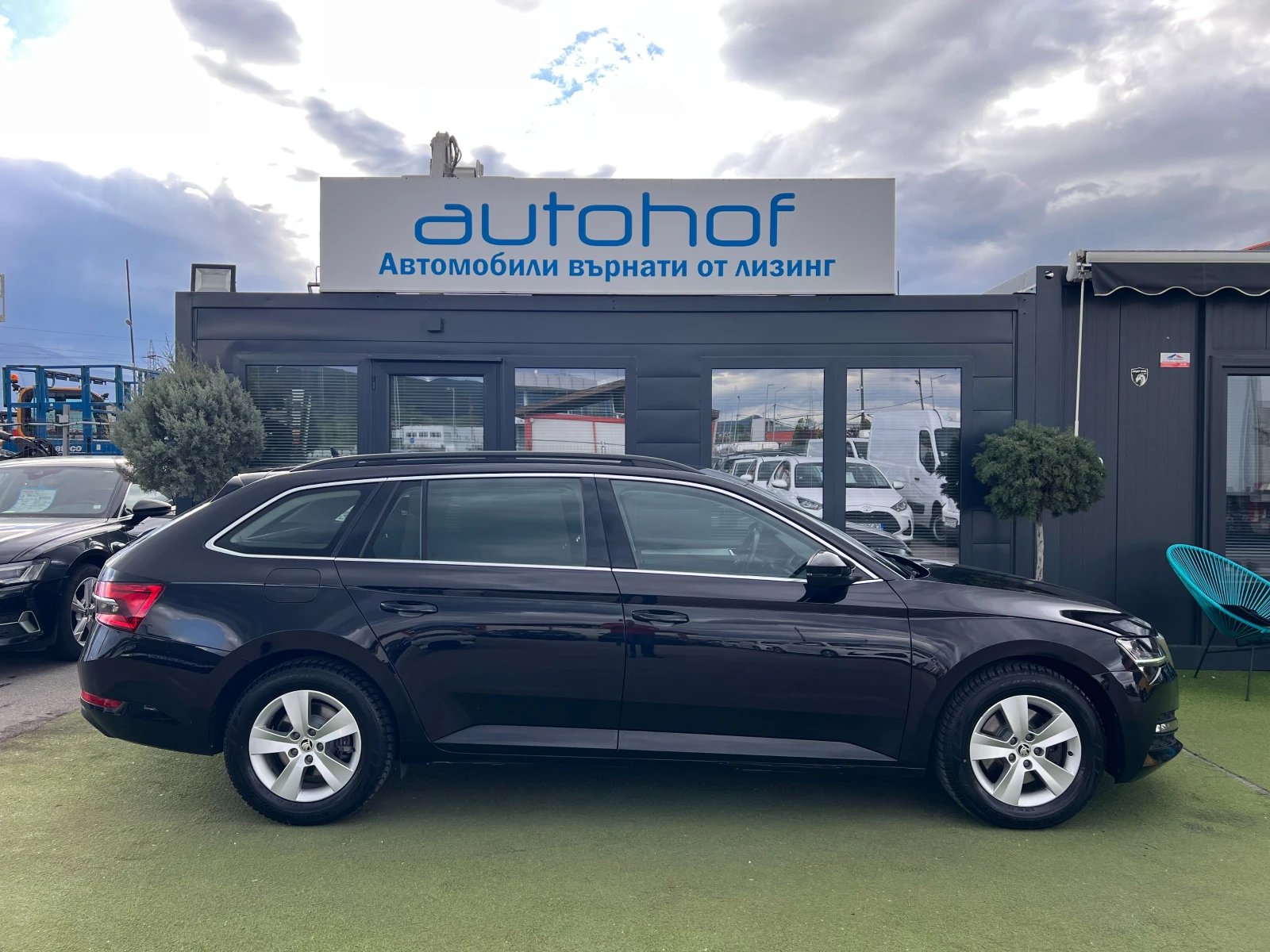 Skoda Superb 2.0TDI/190k.c./7AT/4x4 - изображение 5