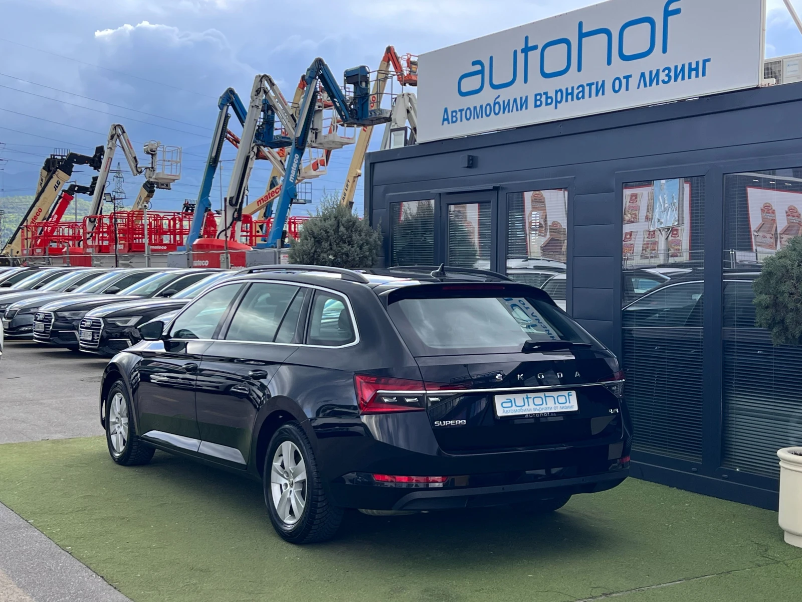 Skoda Superb 2.0TDI/190k.c./7AT/4x4 - изображение 3