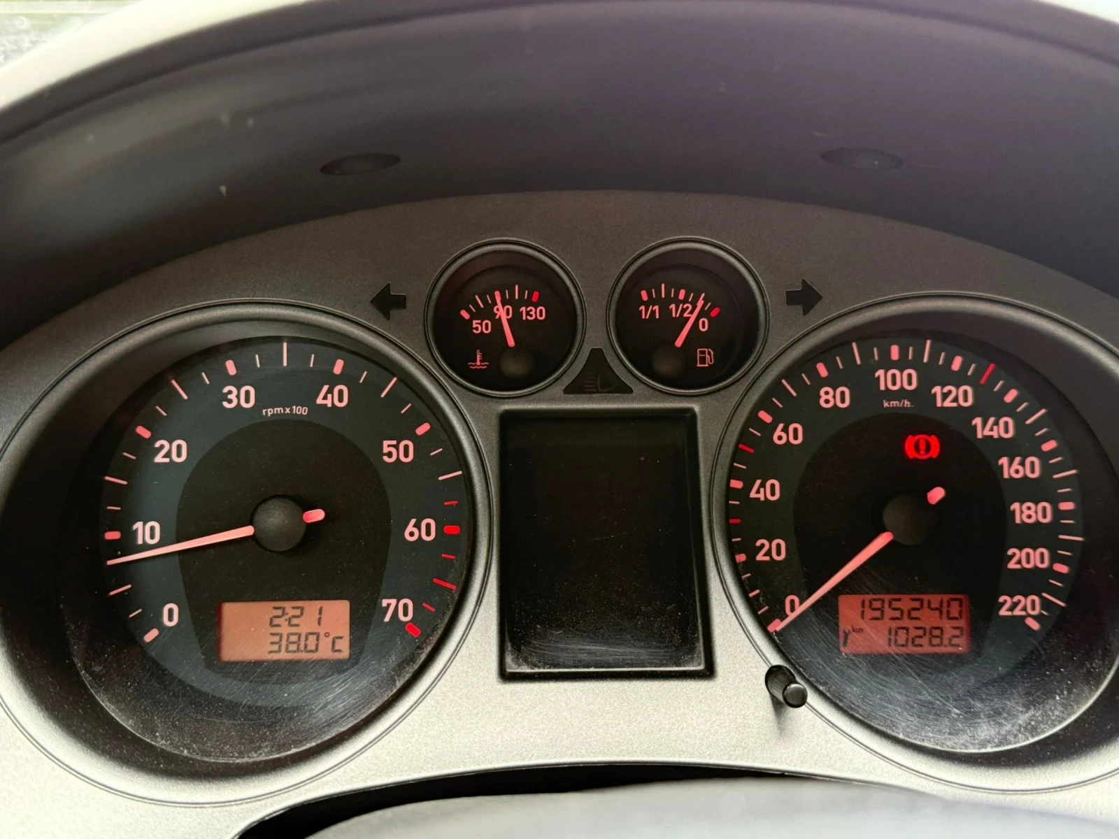 Seat Ibiza 1.4Колата е ТОП ТОП  ТОП СЪС КЛИМАТИК - изображение 10