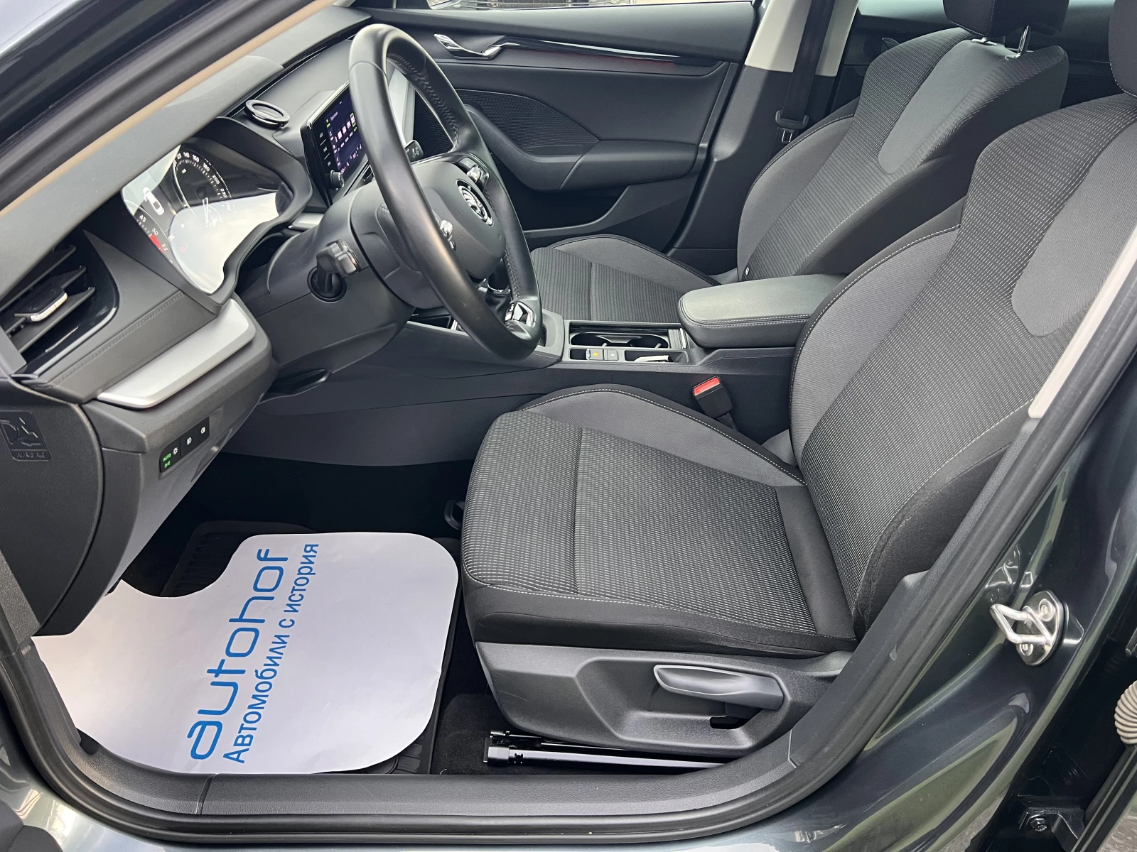 Skoda Octavia AMBITION/2.0TDI/116K.C./6MT/Гаранция - изображение 8