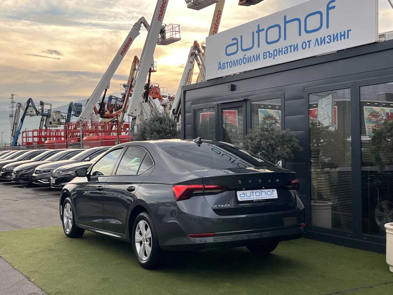 Skoda Octavia AMBITION/2.0TDI/116K.C./6MT/Гаранция - изображение 3