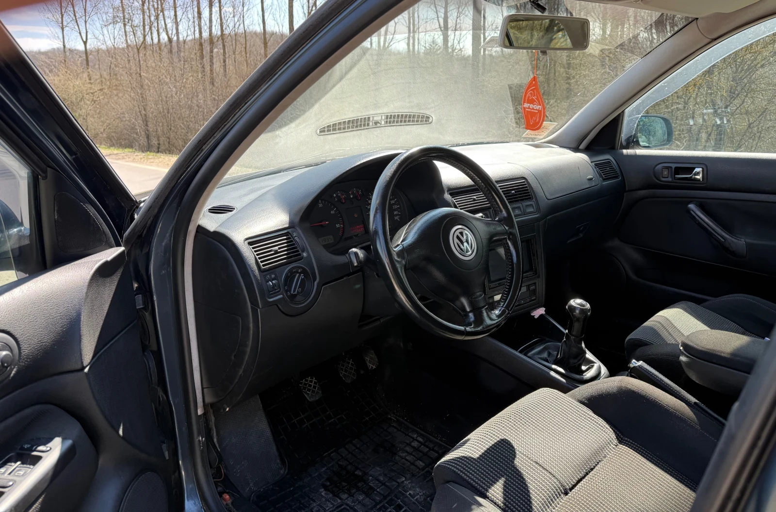 VW Golf * 1.9tdi * 116к.с * Климатроник, снимка 5 - Автомобили и джипове - 54045640