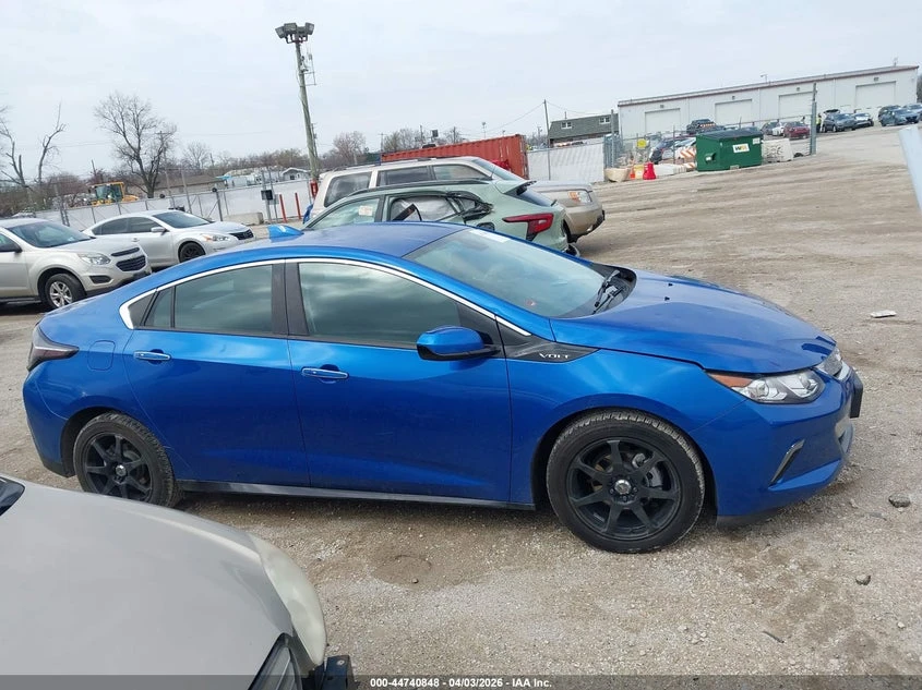 Chevrolet Volt 1.5l Lt, снимка 13 - Автомобили и джипове - 54395960