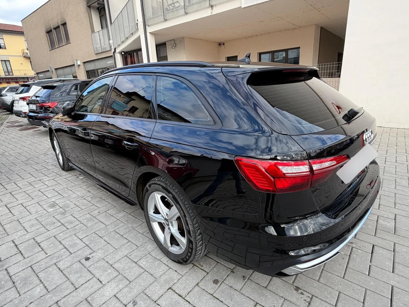 Audi A4 2.0 TDI Avant Automatic, снимка 6 - Автомобили и джипове - 54555103
