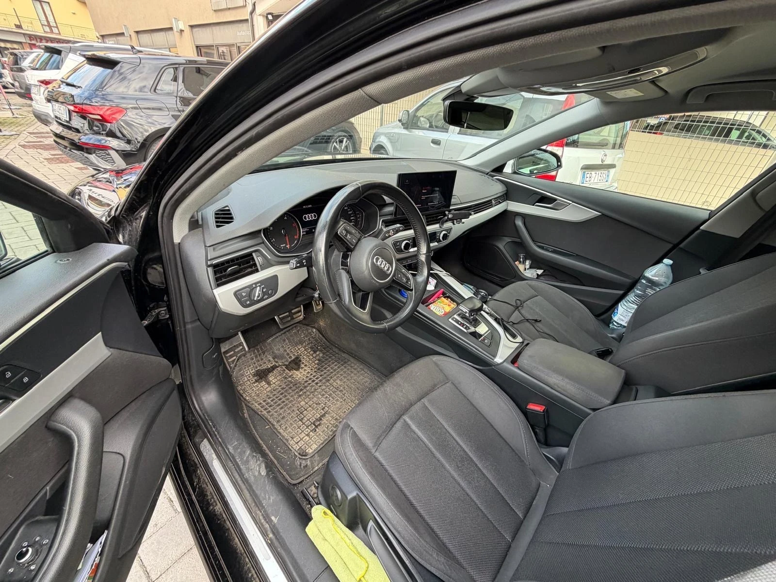 Audi A4 2.0 TDI Avant Automatic, снимка 14 - Автомобили и джипове - 54555103