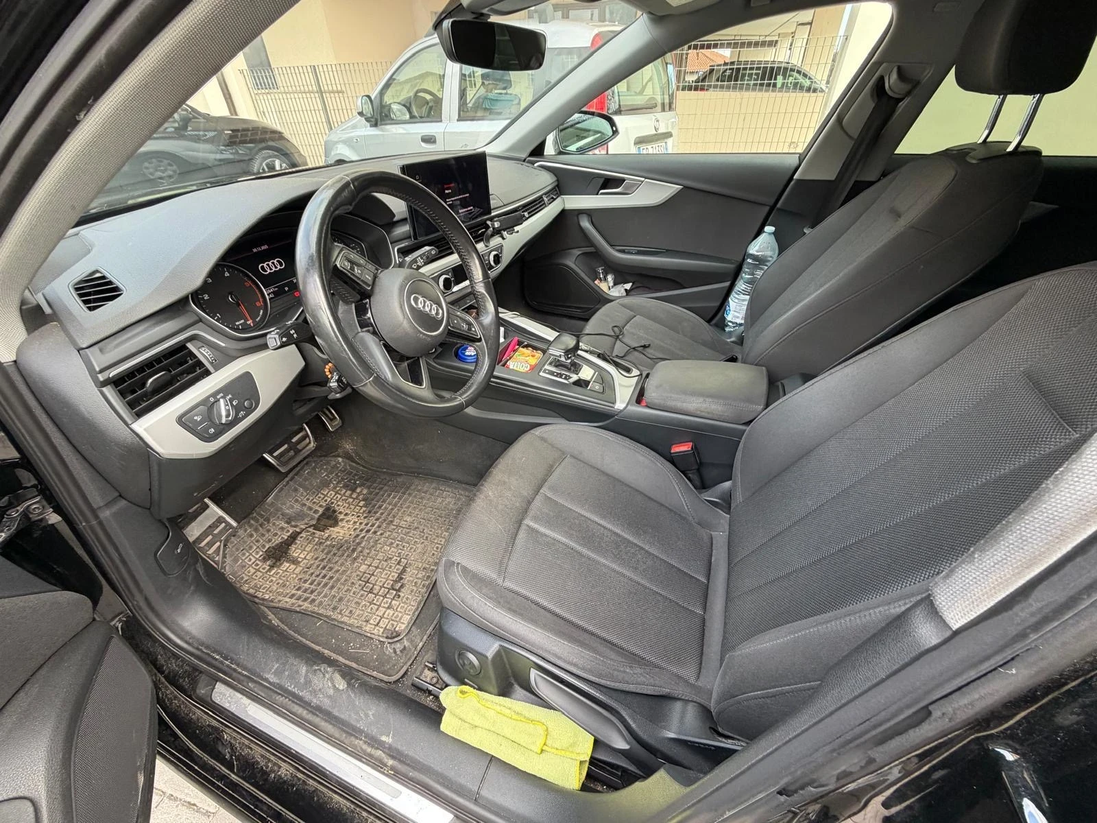 Audi A4 2.0 TDI Avant Automatic, снимка 9 - Автомобили и джипове - 54555103