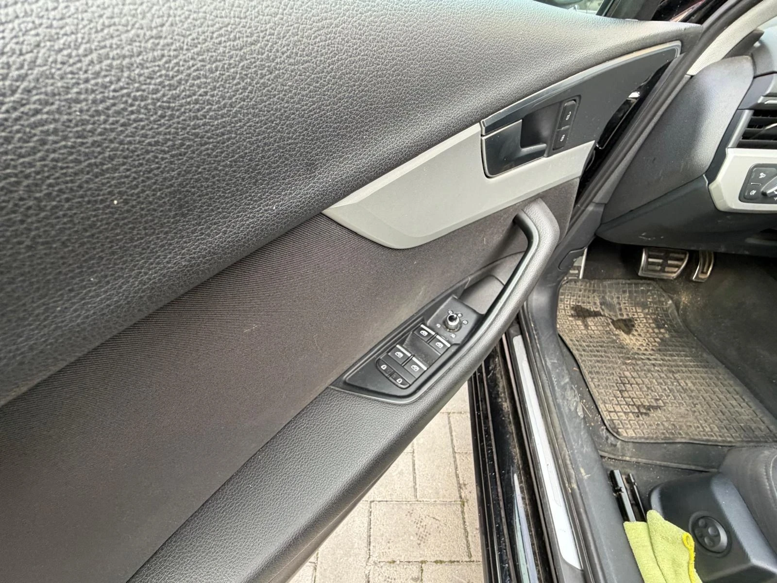 Audi A4 2.0 TDI Avant Automatic, снимка 10 - Автомобили и джипове - 54555103