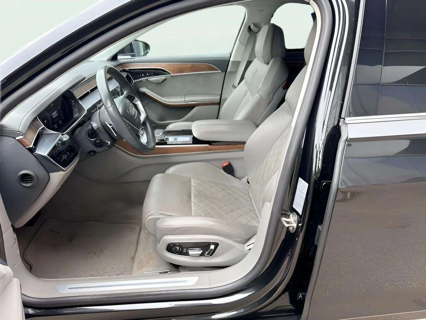 Audi A8, снимка 10 - Автомобили и джипове - 56420774