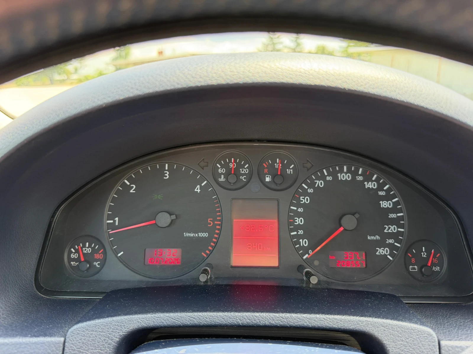 Audi A6 4x4= ОБСЛУЖЕНА= СЕРВИЗНА ИСТОРИЯ , снимка 12 - Автомобили и джипове - 55231947