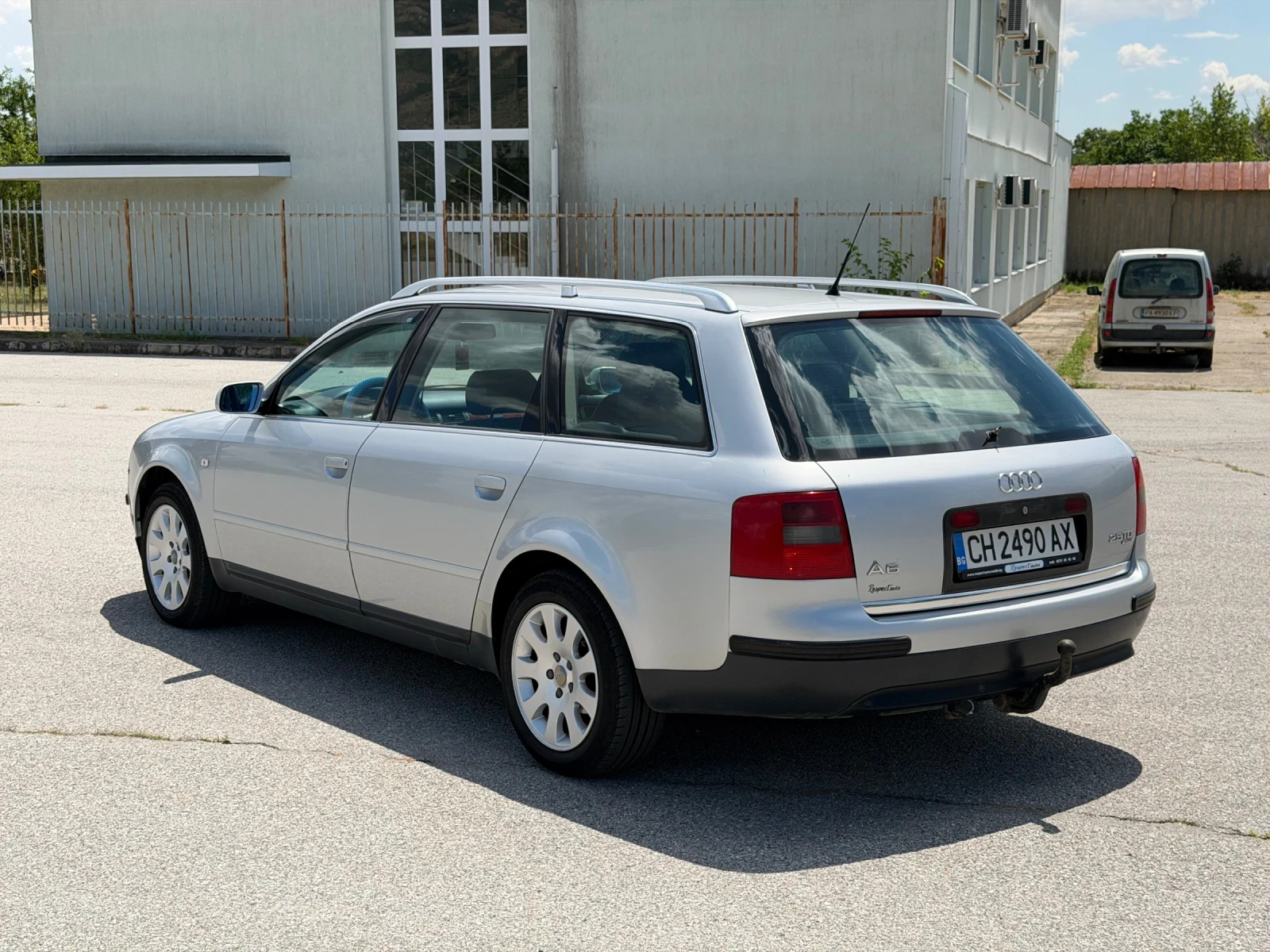 Audi A6 4x4= ОБСЛУЖЕНА= СЕРВИЗНА ИСТОРИЯ , снимка 4 - Автомобили и джипове - 55231947