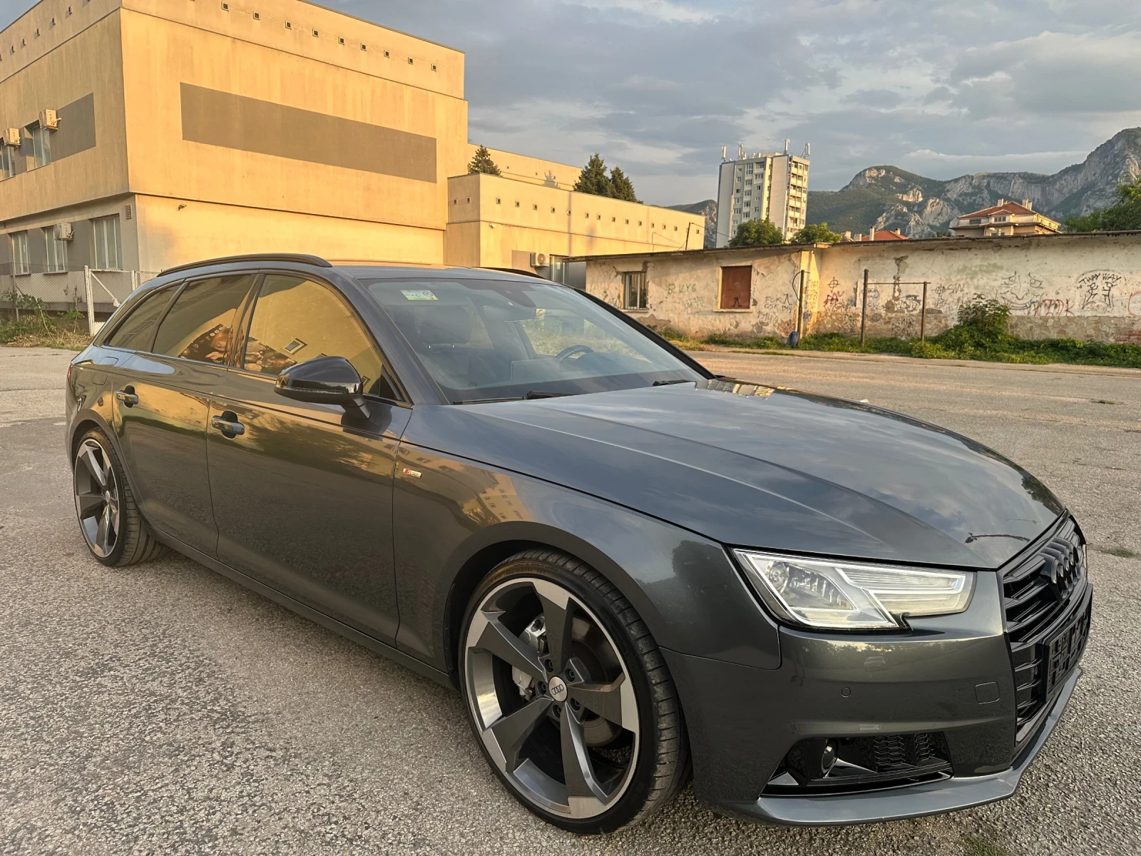 Audi A4 S-line Quattro, снимка 3 - Автомобили и джипове - 55502434