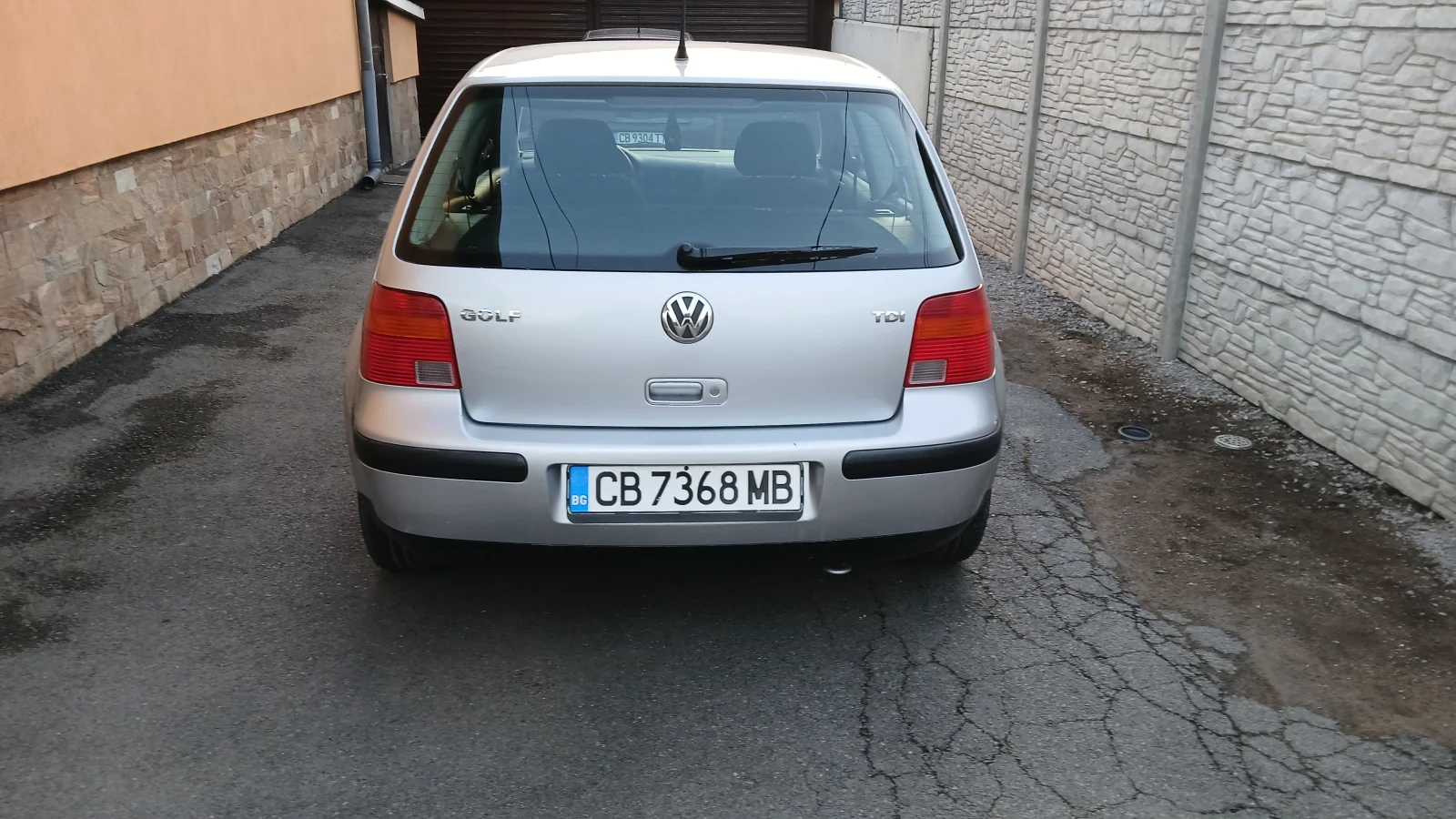 VW Golf, снимка 4 - Автомобили и джипове - 55792551