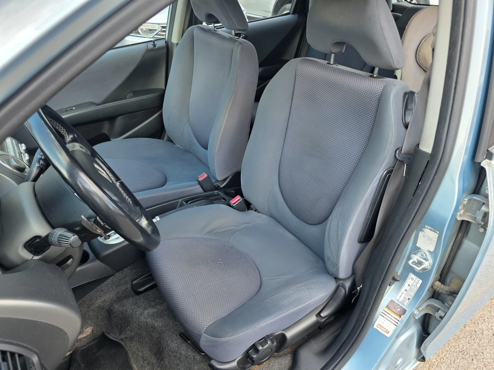 Honda Jazz 1.3i 83k.c, снимка 11 - Автомобили и джипове - 55950926