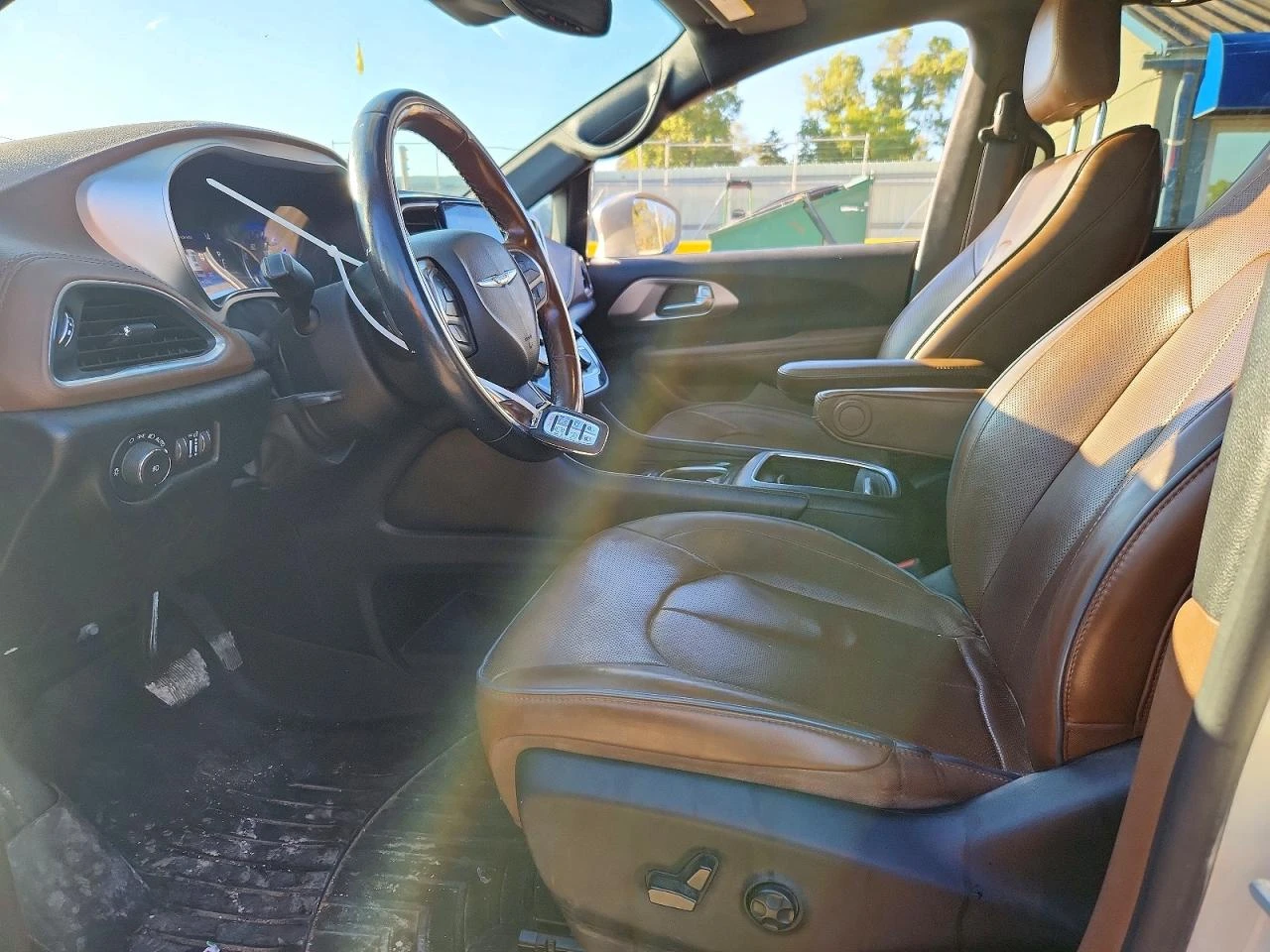 Chrysler Pacifica 3.6l Limited, снимка 7 - Автомобили и джипове - 56216341