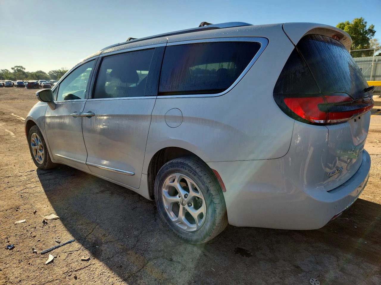 Chrysler Pacifica 3.6l Limited, снимка 2 - Автомобили и джипове - 56216341