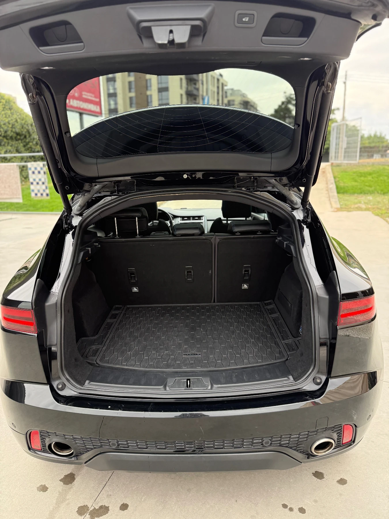 Jaguar E-pace Rdynamic 150AWD, снимка 10 - Автомобили и джипове - 56272044