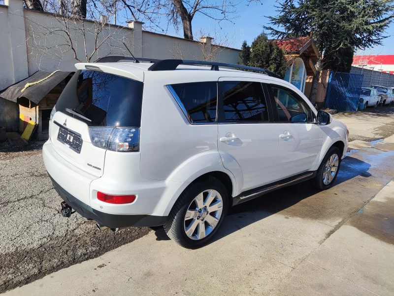 Mitsubishi Outlander 2.0MIVEC Automatic , снимка 4 - Автомобили и джипове - 48852685