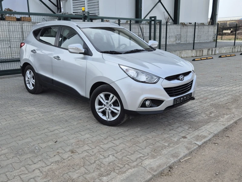 Hyundai IX35 ОБСЛУЖЕНА!! ТОП!!, снимка 1 - Автомобили и джипове - 49466694