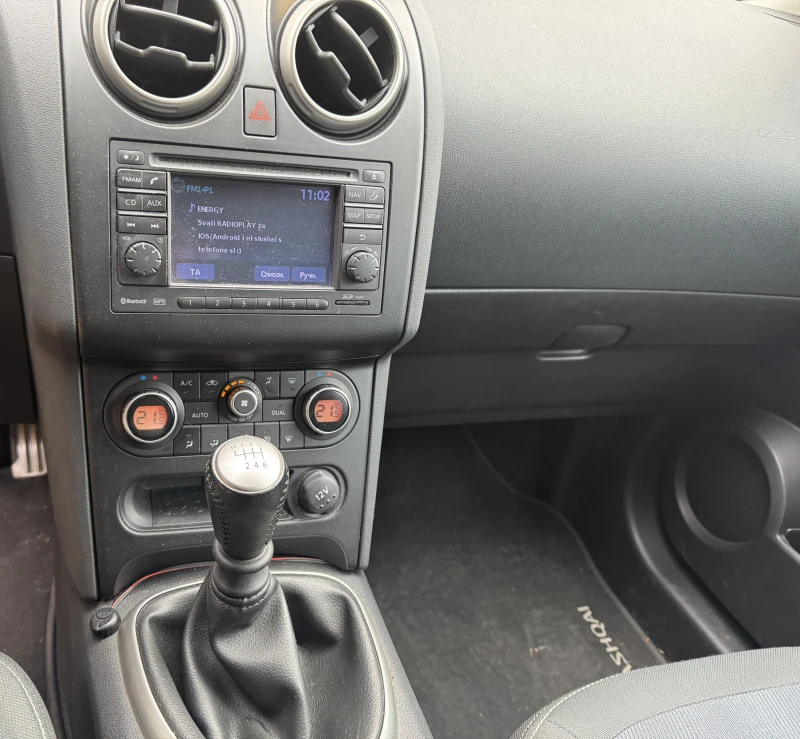 Nissan Qashqai, снимка 12 - Автомобили и джипове - 52325944