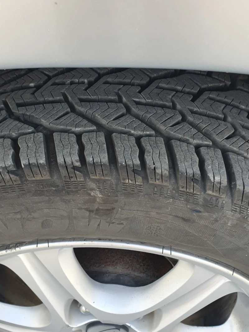 Mitsubishi Outlander, снимка 2 - Автомобили и джипове - 52465901