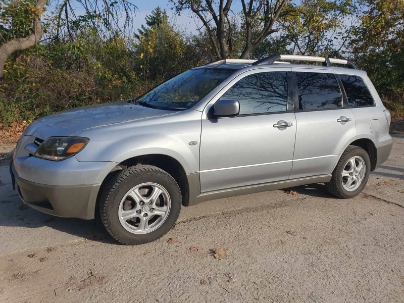 Mitsubishi Outlander, снимка 16 - Автомобили и джипове - 52465901