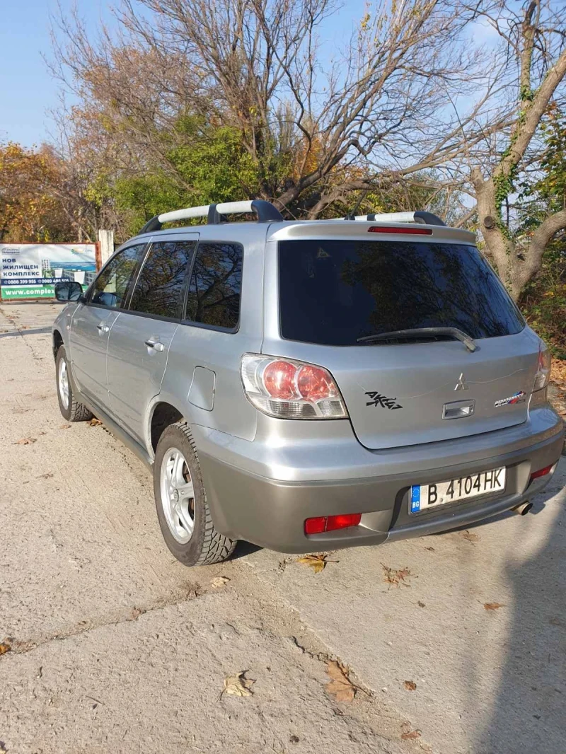 Mitsubishi Outlander, снимка 11 - Автомобили и джипове - 52465901