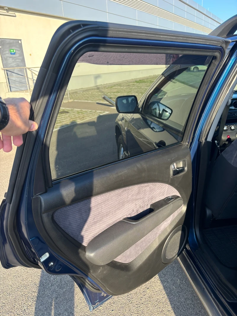 Mitsubishi Outlander 2.4 4x4 газ, бензин , снимка 7 - Автомобили и джипове - 52553712