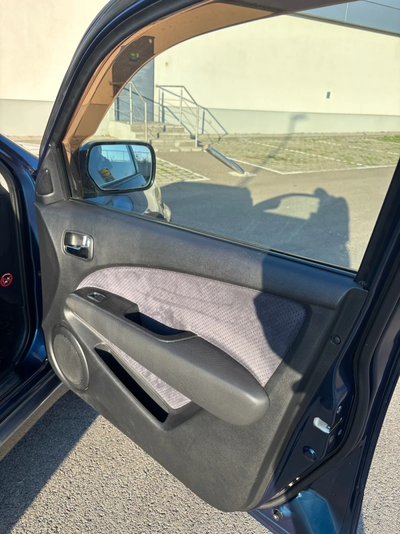 Mitsubishi Outlander 2.4 4x4 газ, бензин , снимка 6 - Автомобили и джипове - 52553712