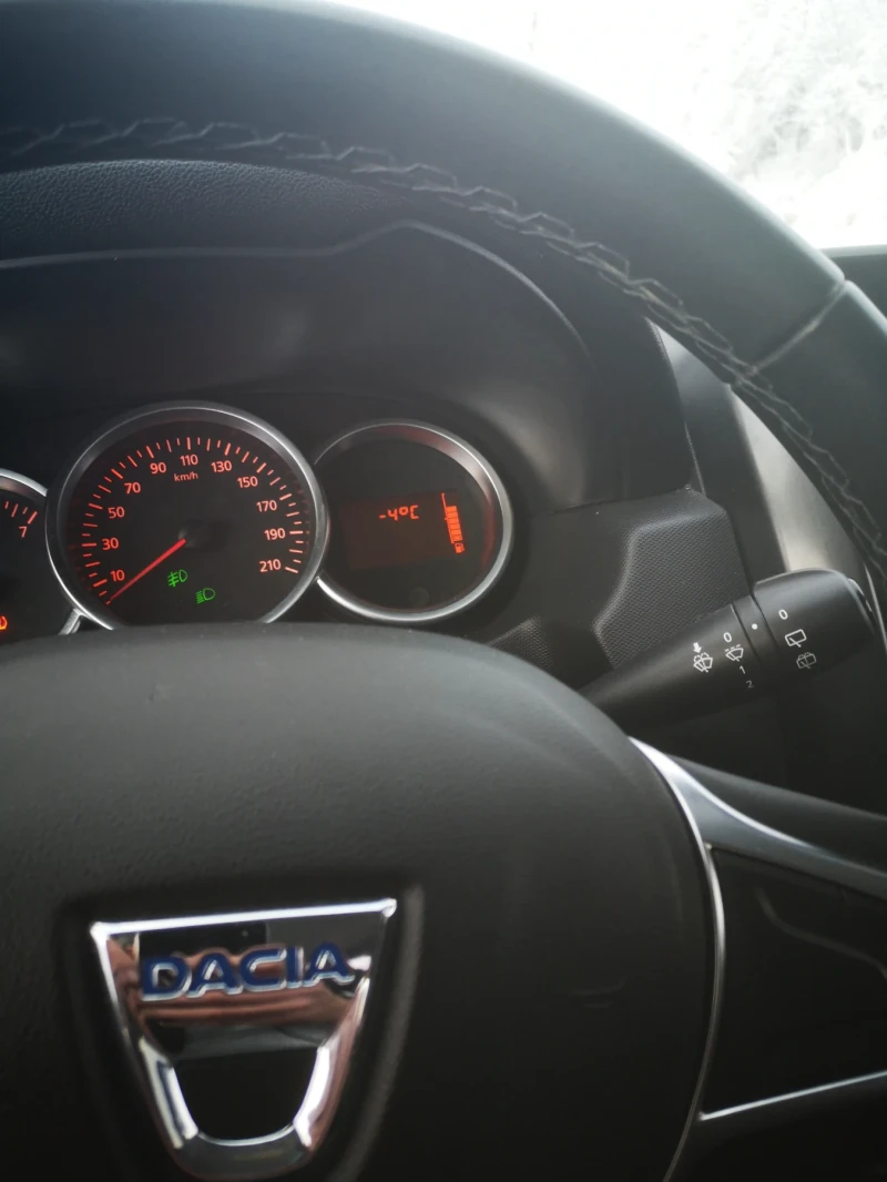 Dacia Duster 16i GAS EURO 6 , снимка 7 - Автомобили и джипове - 52902055