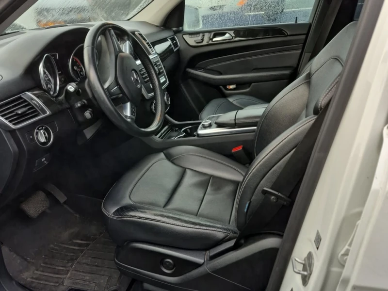 Mercedes-Benz ML 350 * BLUETEC * CARFAX * БЕЗ ПЪРВОНАЧАЛНА ВНОСКА, снимка 5 - Автомобили и джипове - 53179360