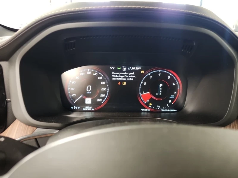 Volvo XC60 * INSCRIPTION * CARFAX * , снимка 8 - Автомобили и джипове - 53239069