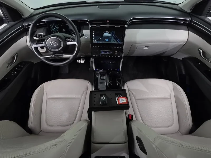 Hyundai Tucson, снимка 7 - Автомобили и джипове - 54833368