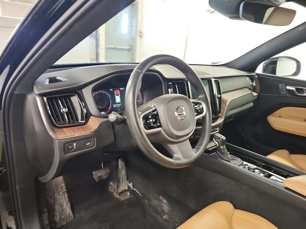 Volvo XC60 * INSCRIPTION * CARFAX *  - изображение 7