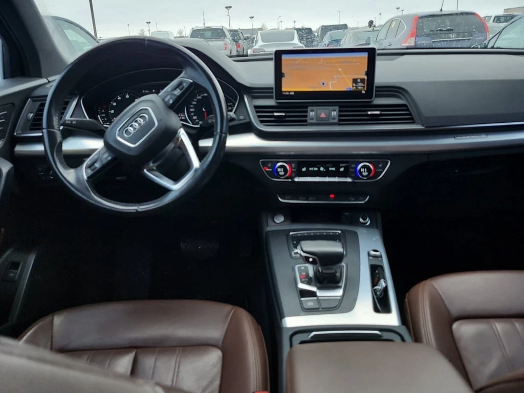 Audi Q5 PROGRESSIV | ПОДГРЕВИ | ШИБЕДАХ | CARFAX - изображение 8