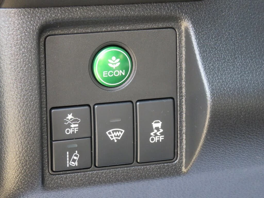 Honda Hr-v LX* AWD* АвтоКредит* (ЦЕНА ДО БГ), снимка 8 - Автомобили и джипове - 54139155