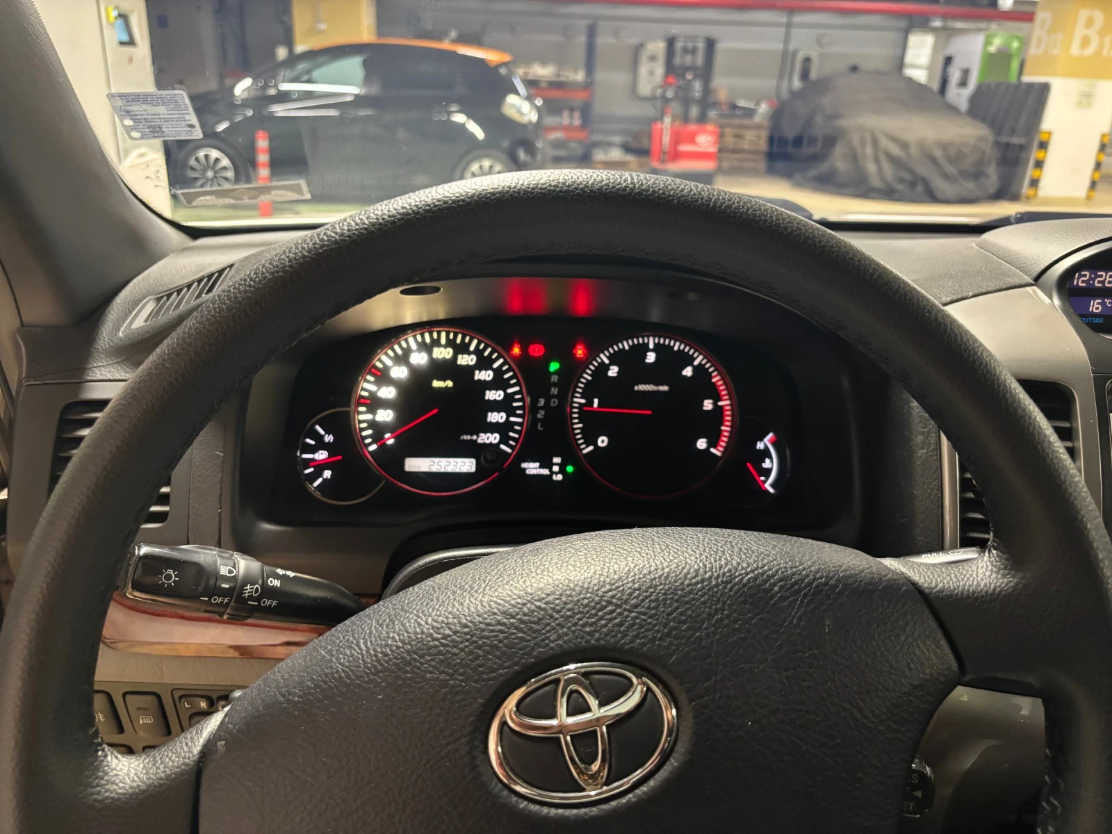 Toyota Land cruiser Prado, снимка 11 - Автомобили и джипове - 54716520